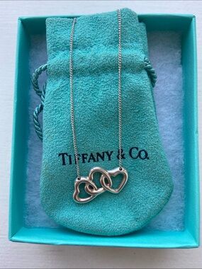 Tiffany & Co. 925 Silver Three Interlocking Hearts Pendant Necklace 17.5”